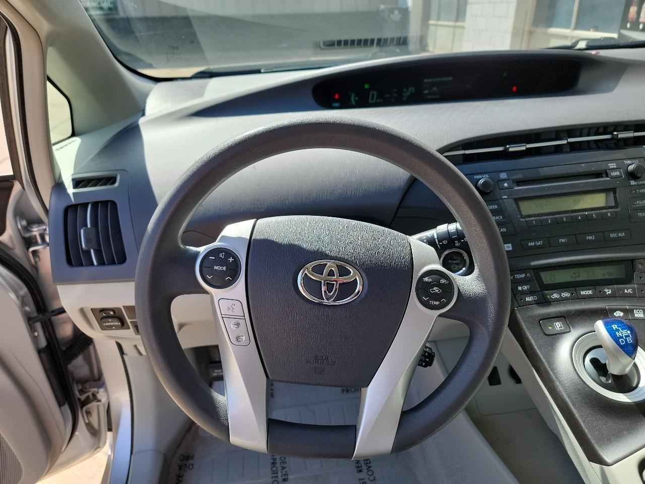 Toyota Prius 4D Hatchback 2010