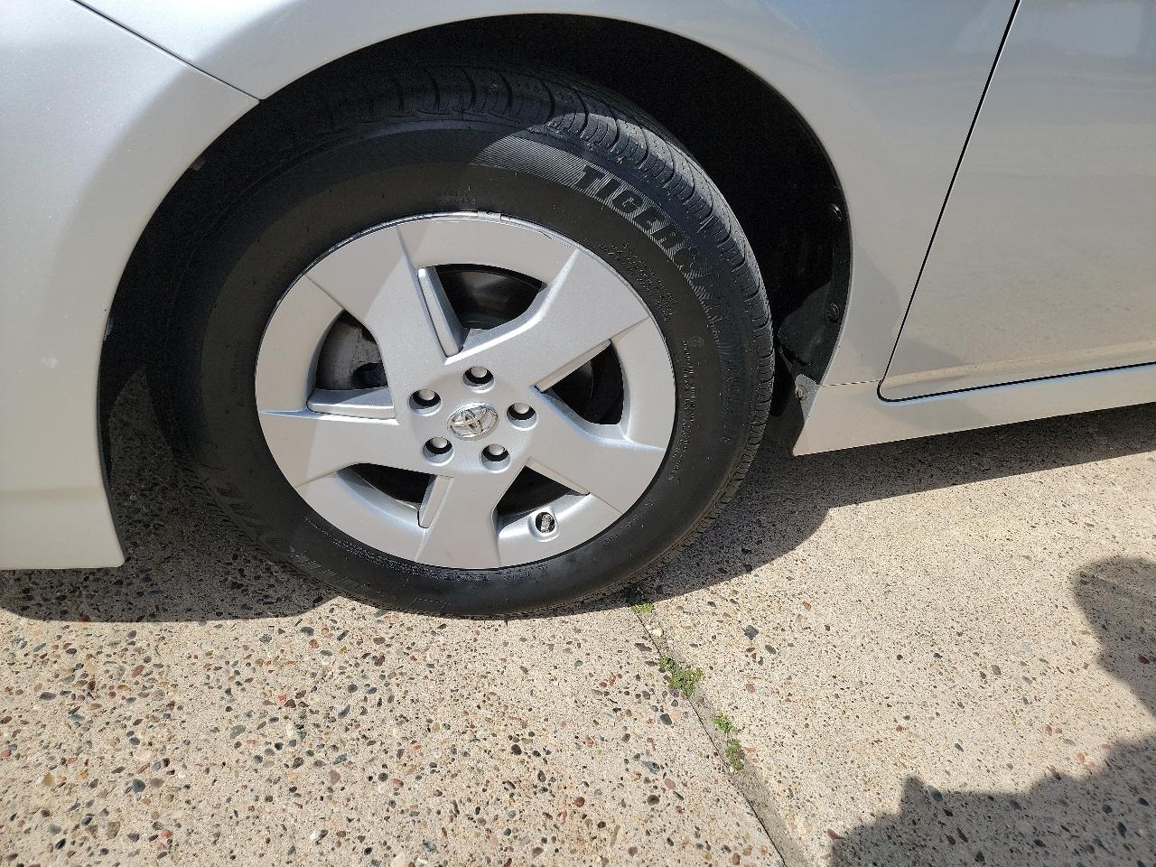 Toyota Prius 4D Hatchback 2010
