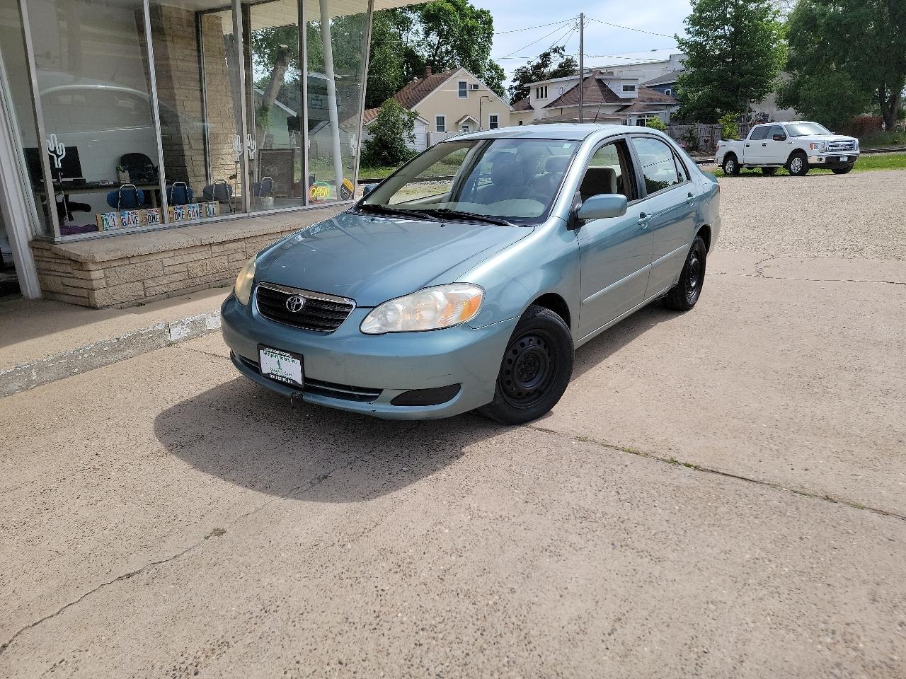 Toyota Corolla 4dr Sdn Auto LE (Natl) 2007