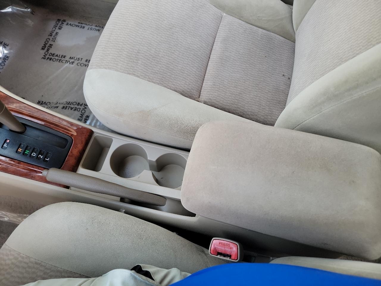 Toyota Corolla 4dr Sdn Auto LE (Natl) 2007