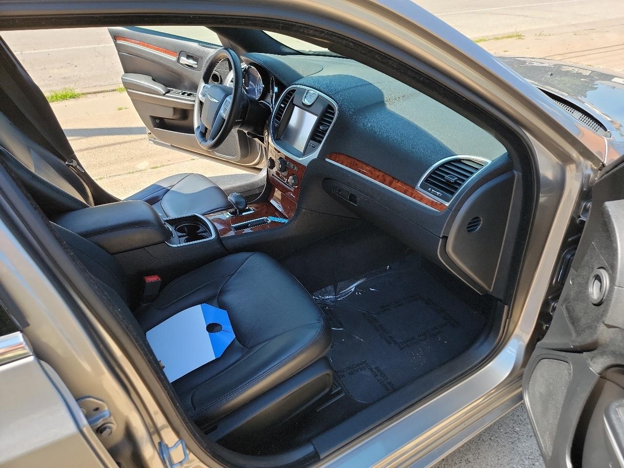 Chrysler 300 RWD 2014