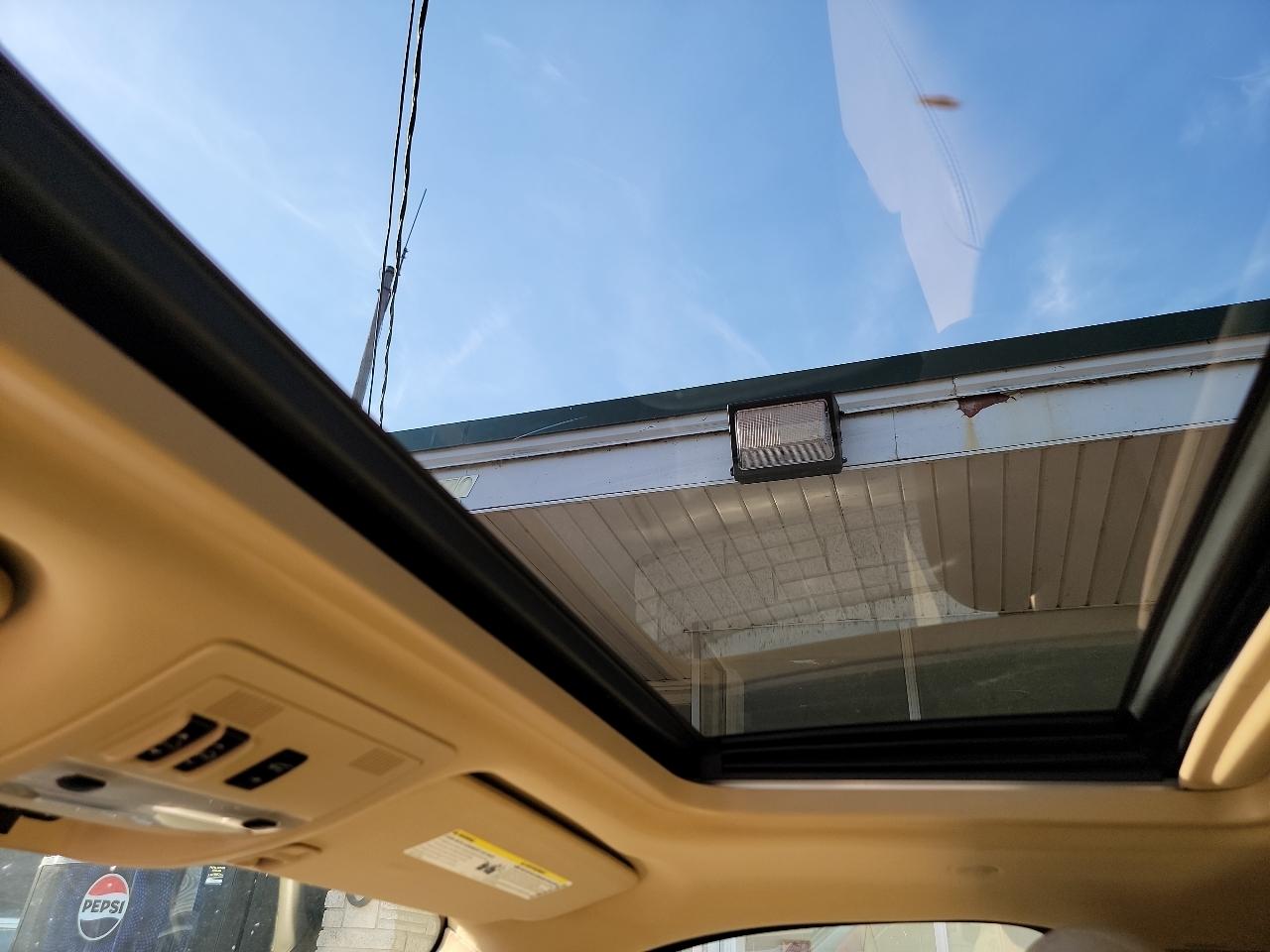GMC Yukon Denali 4WD 2012