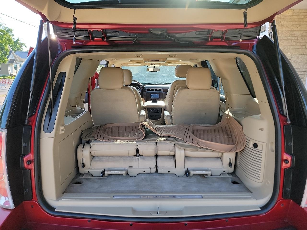 GMC Yukon Denali 4WD 2012