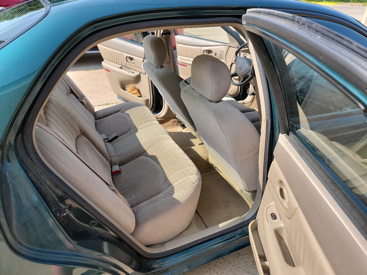 Buick Century 4dr Sedan Special 2000