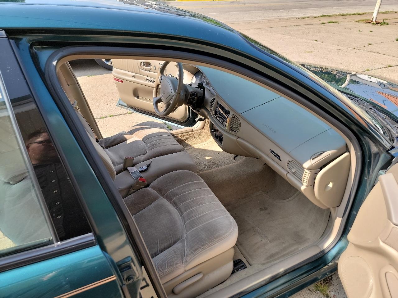 Buick Century 4dr Sedan Special 2000