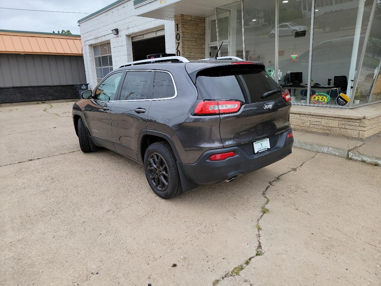 Jeep Cherokee Latitude FWD 2014