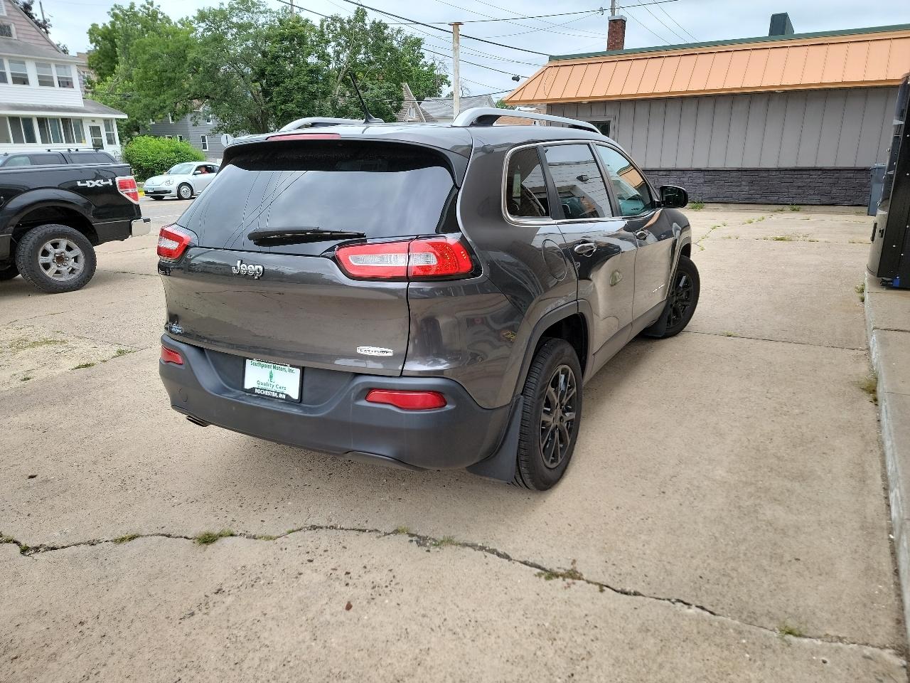 Jeep Cherokee Latitude FWD 2014