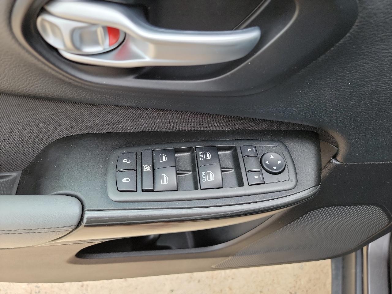 Jeep Cherokee Latitude FWD 2014