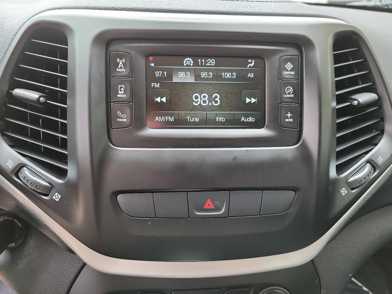Jeep Cherokee Latitude FWD 2014