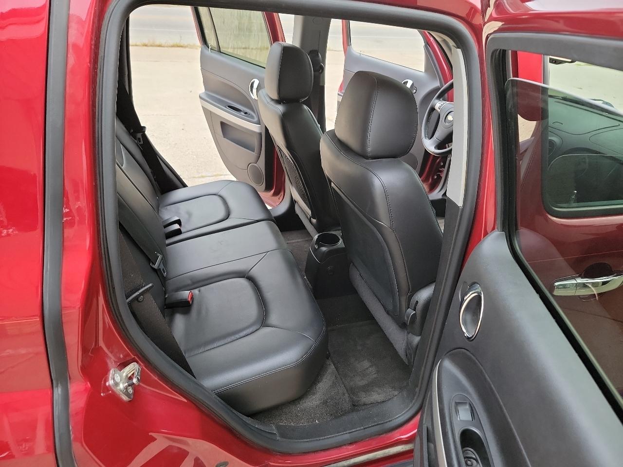 Chevrolet HHR 2LT 2011