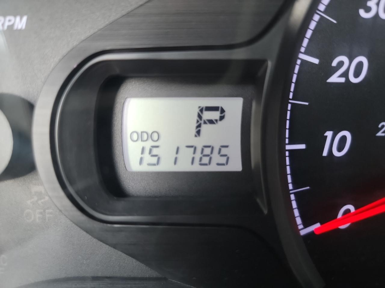 Toyota Sienna LE - 7 Passenger 2012