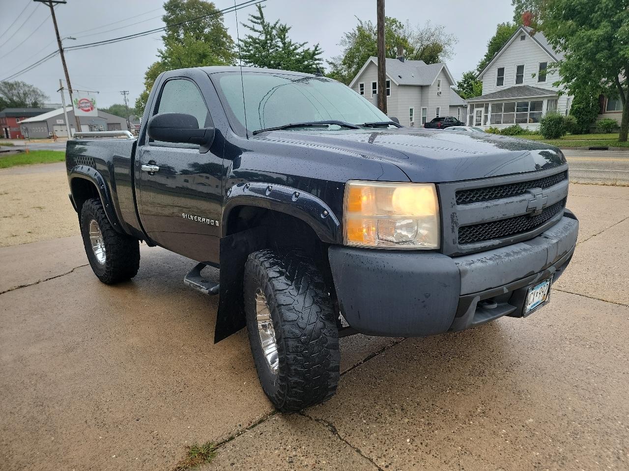 Chevrolet Silverado 1500 4WD Reg Cab 119.0" LS 2007
