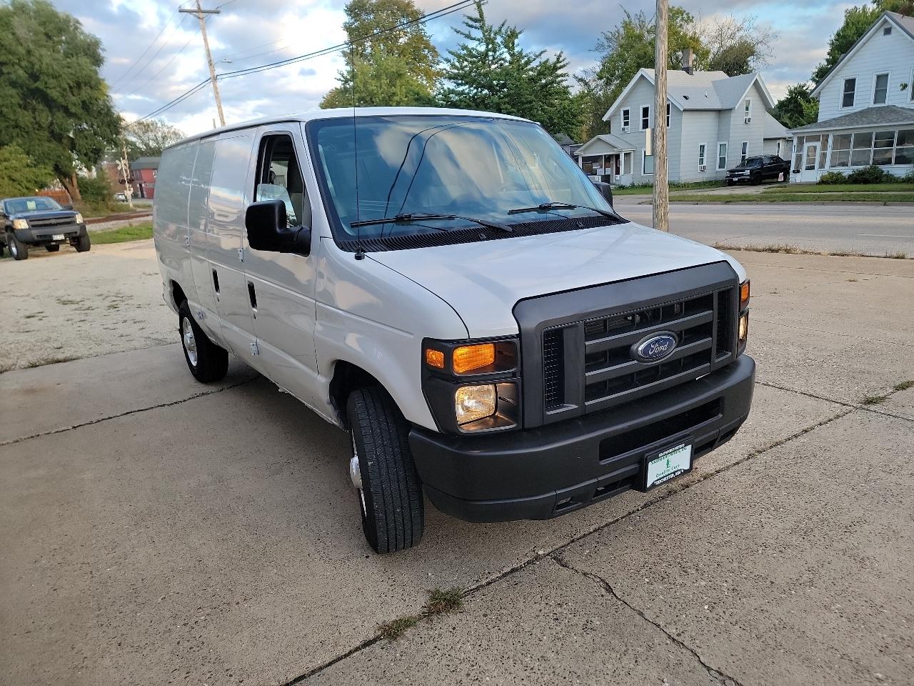 Ford Econoline E-250 2012