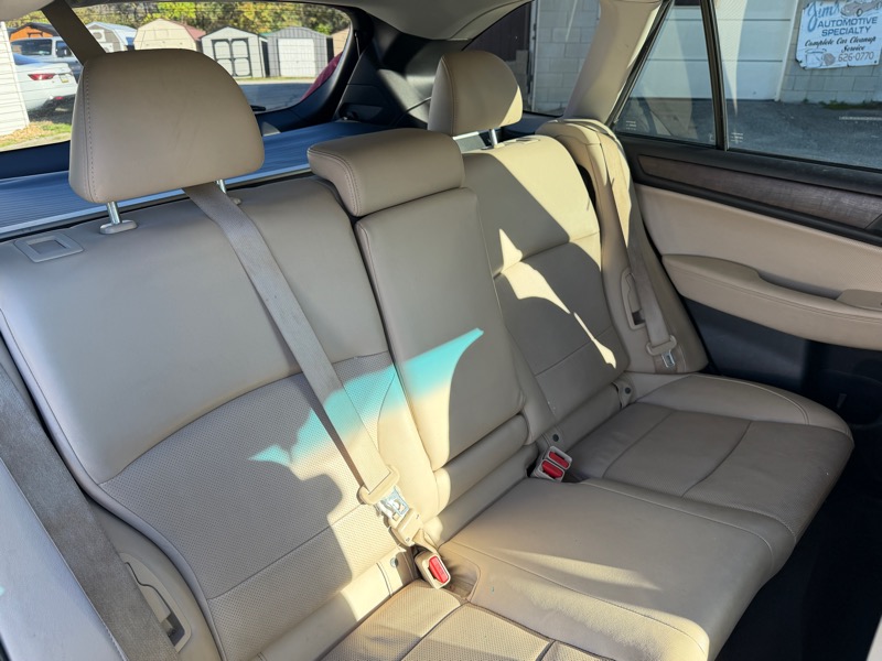 Subaru Outback 2.5i Limited 2016 Subaru Outback 2.5i Limited 2016