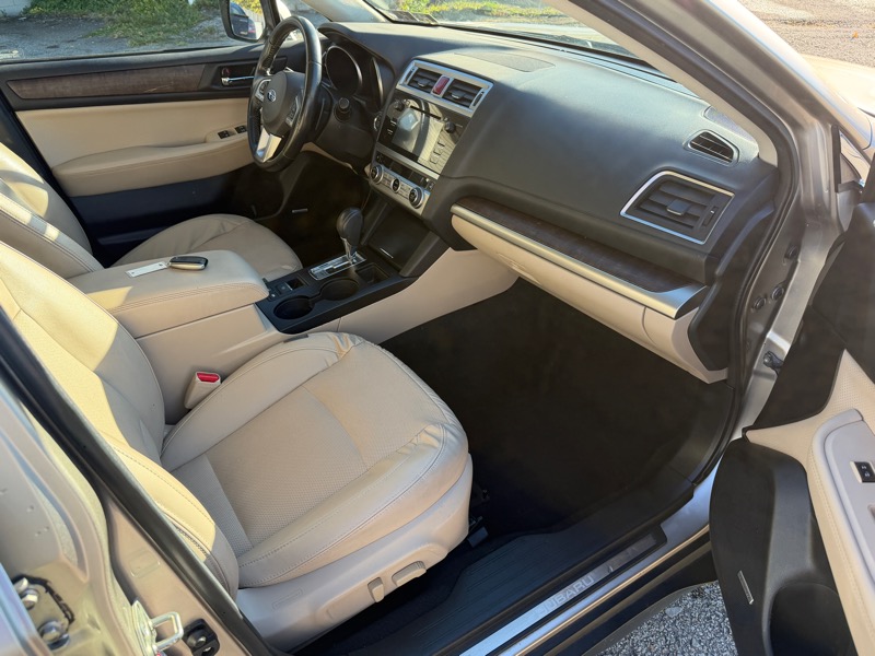 Subaru Outback 2.5i Limited 2016 Subaru Outback 2.5i Limited 2016