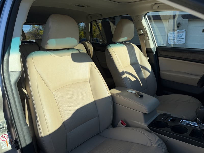 Subaru Outback 2.5i Limited 2016 Subaru Outback 2.5i Limited 2016