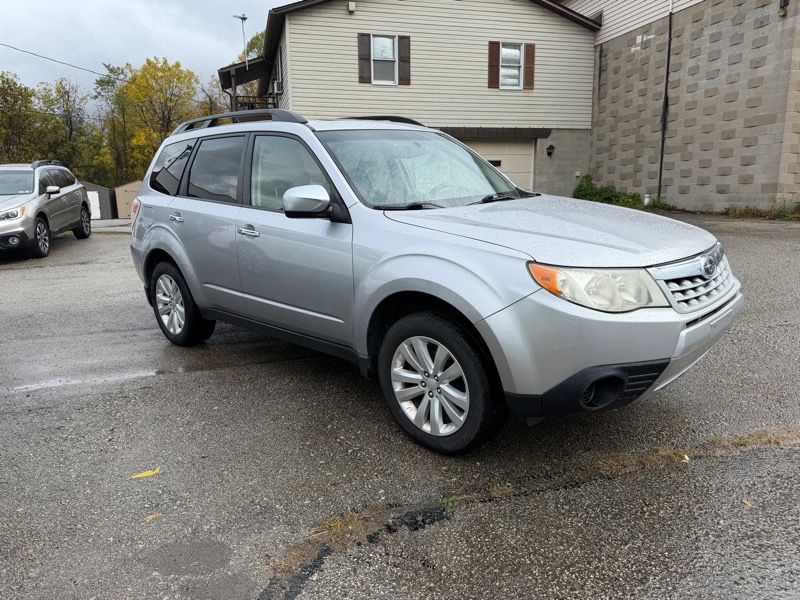 Subaru Forester 2.5X Premium 2012 Subaru Forester 2.5X Premium 2012