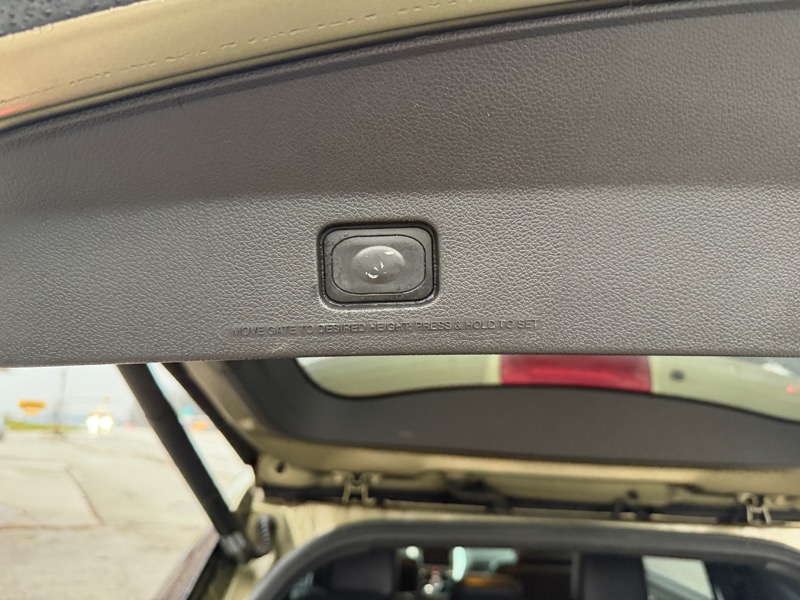 Ford Explorer Limited 4WD 2012