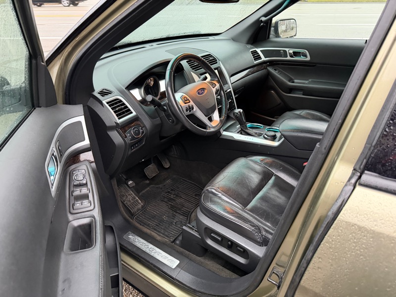 Ford Explorer Limited 4WD 2012