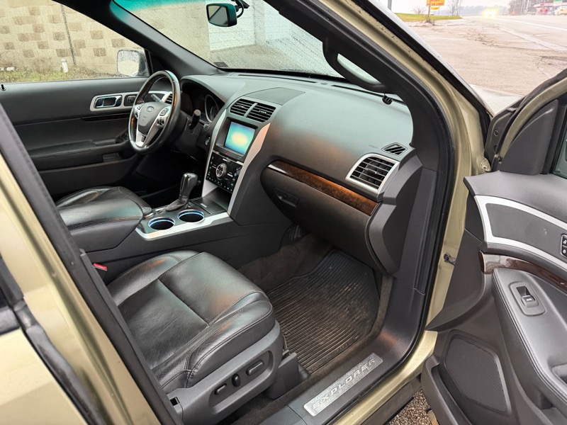 Ford Explorer Limited 4WD 2012