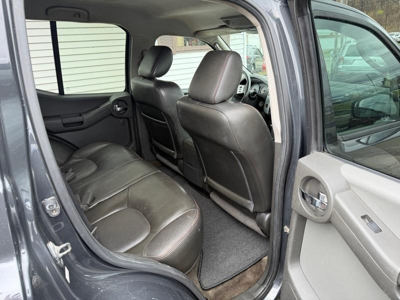 Nissan Xterra PRO-4X 4D SUV 4X4 2012