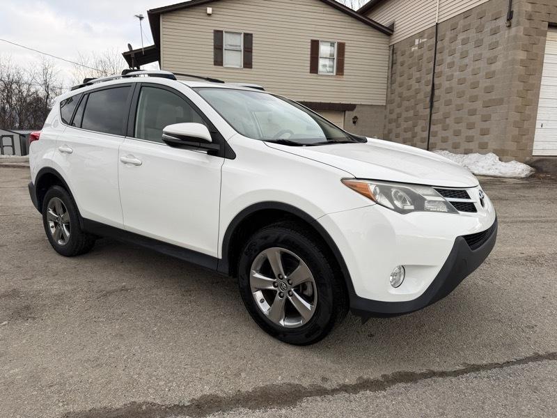 Toyota RAV4 XLE AWD 2015