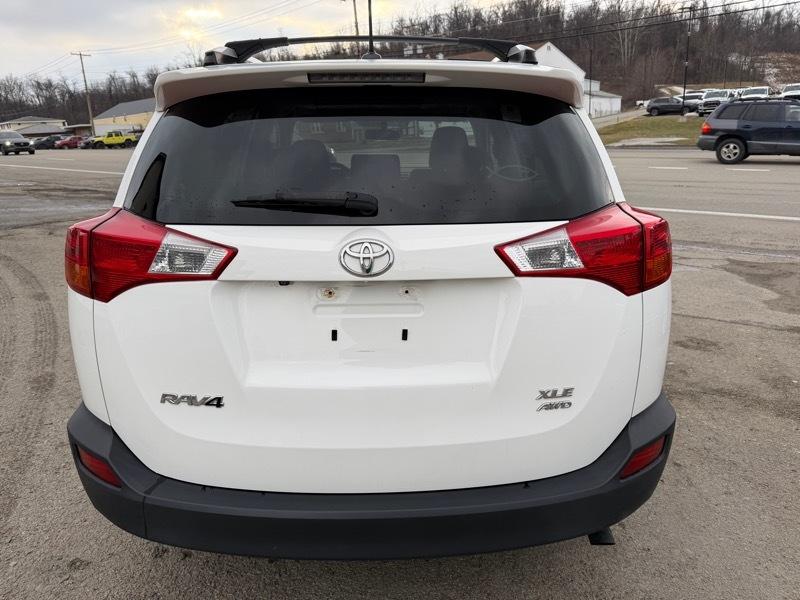 Toyota RAV4 XLE AWD 2015