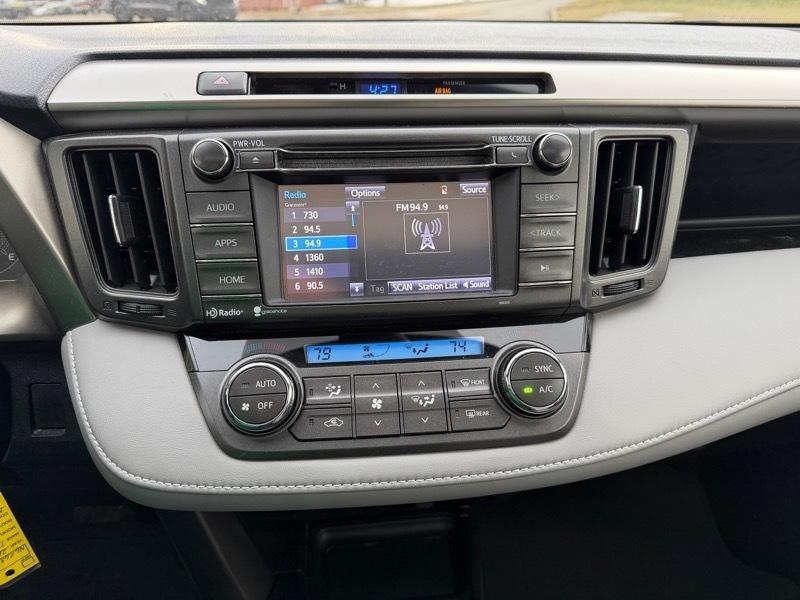 Toyota RAV4 XLE AWD 2015