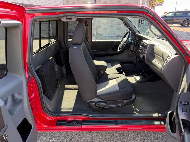 Ford Ranger XLT SuperCab 4 Door 4WD 2011