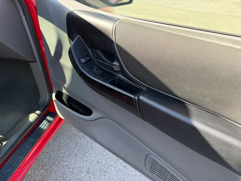 Ford Ranger XLT SuperCab 4 Door 4WD 2011