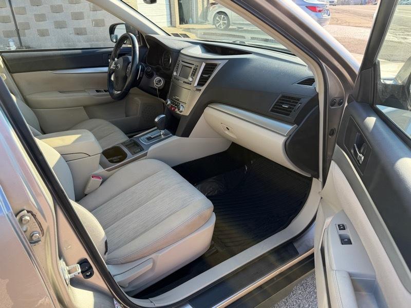 Subaru Outback 2.5i Premium 2014