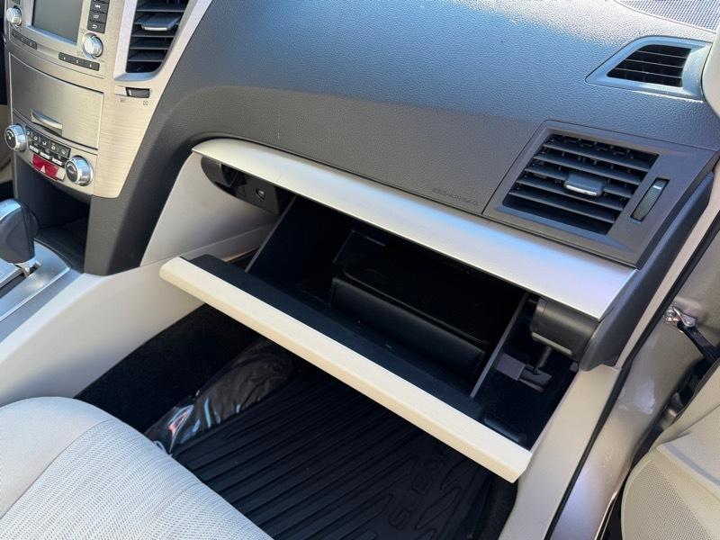 Subaru Outback 2.5i Premium 2014