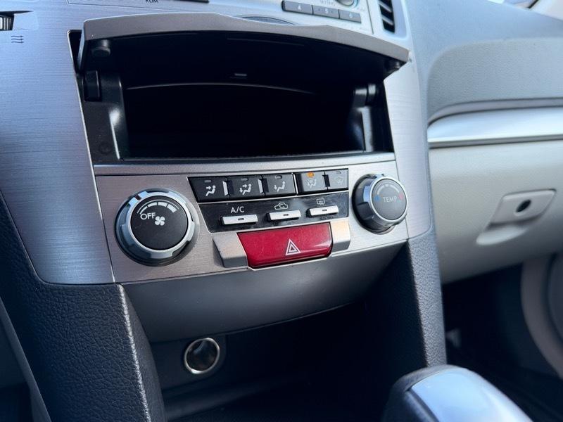 Subaru Outback 2.5i Premium 2014