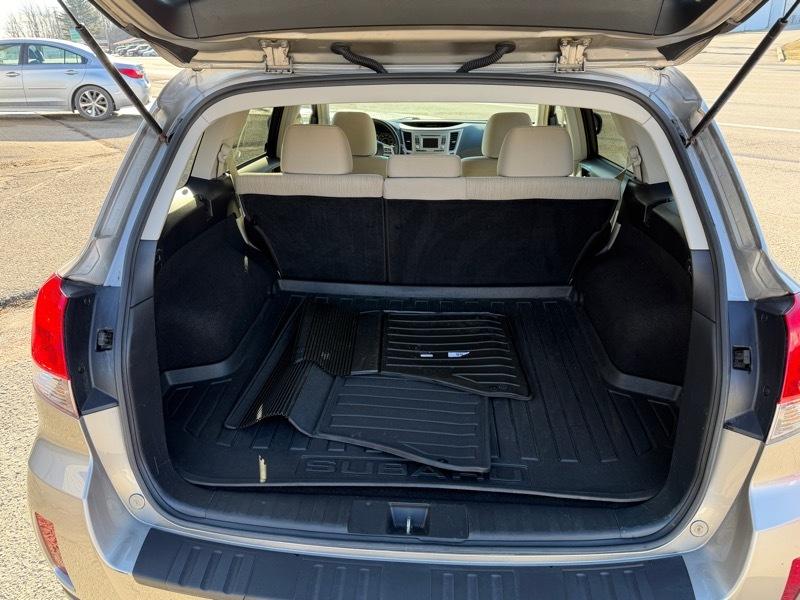 Subaru Outback 2.5i Premium 2014