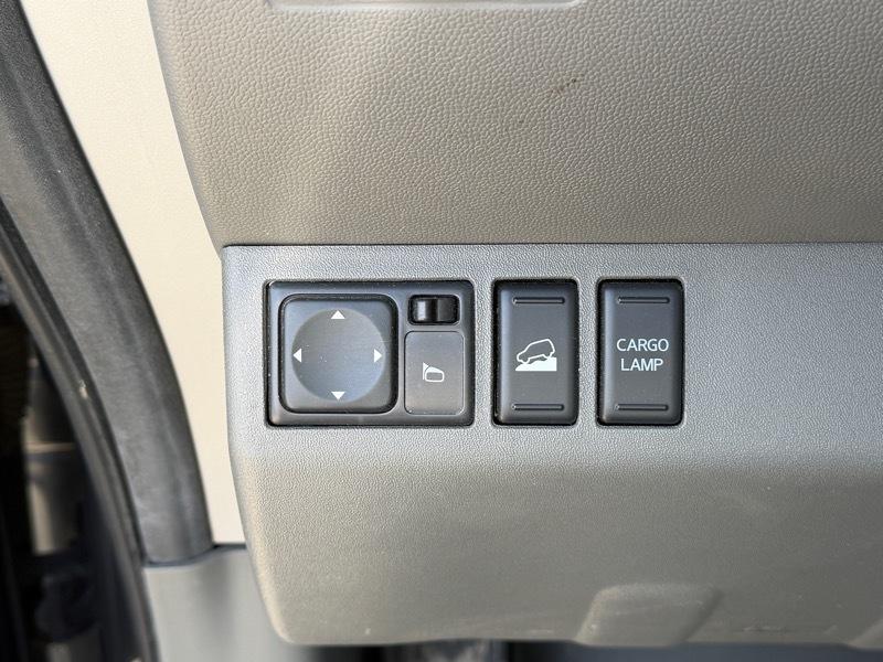 Nissan Frontier SL Crew Cab 4WD 2013