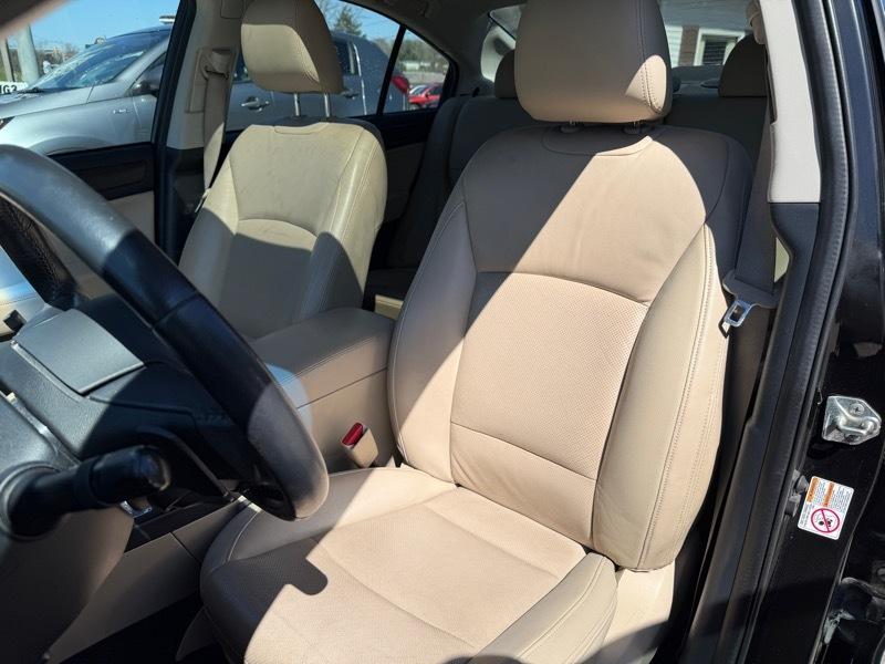 Subaru Legacy 3.6R Limited 2015