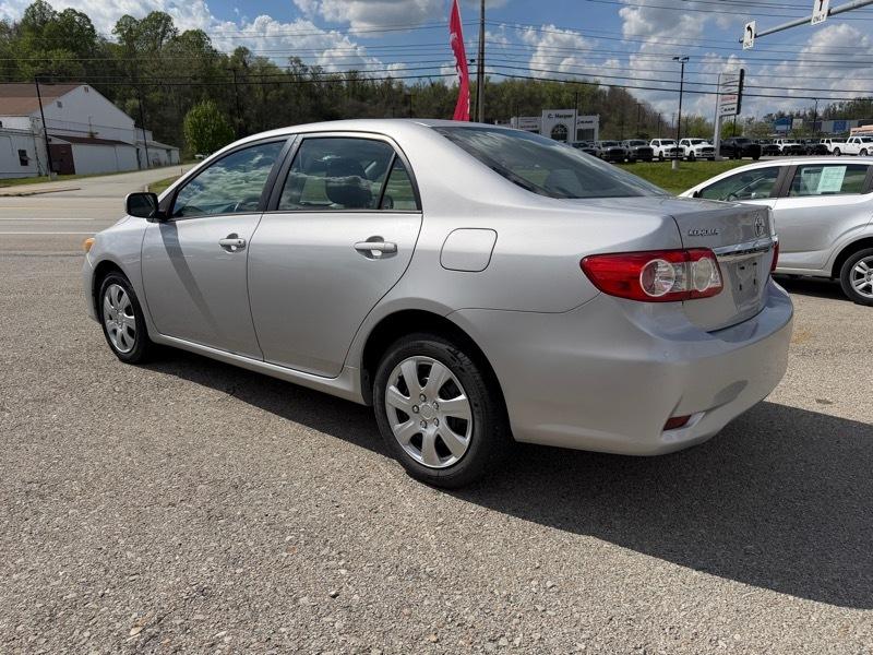 Toyota Corolla LE 2012
