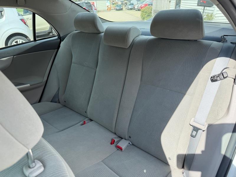 Toyota Corolla LE 2012