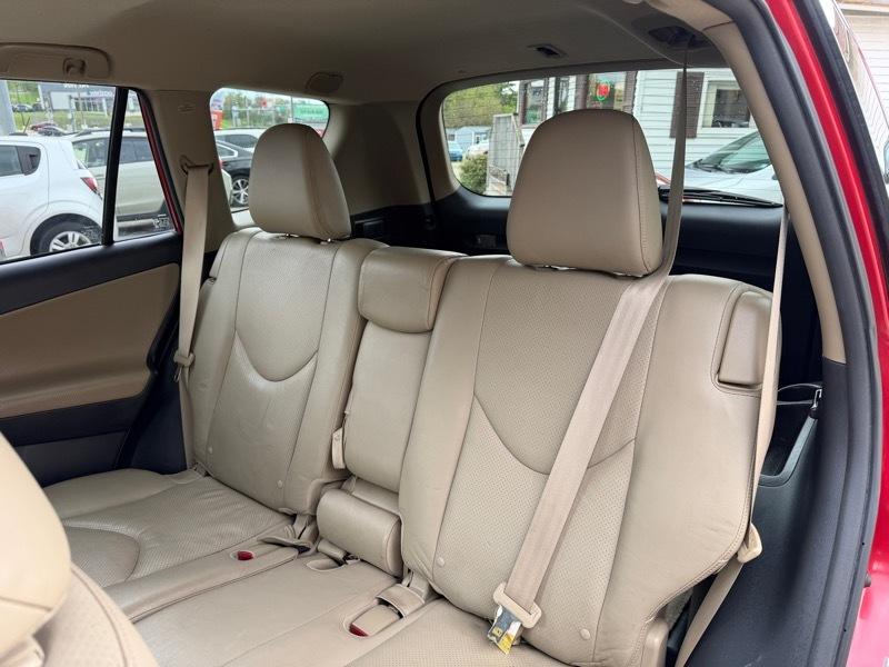 Toyota RAV4 Limited I4 4WD 2012