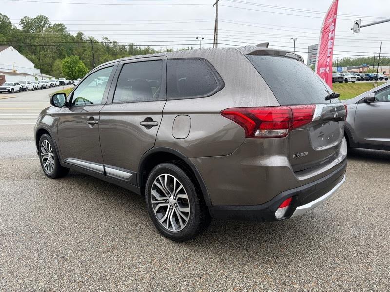 Mitsubishi Outlander ES AWC 2018