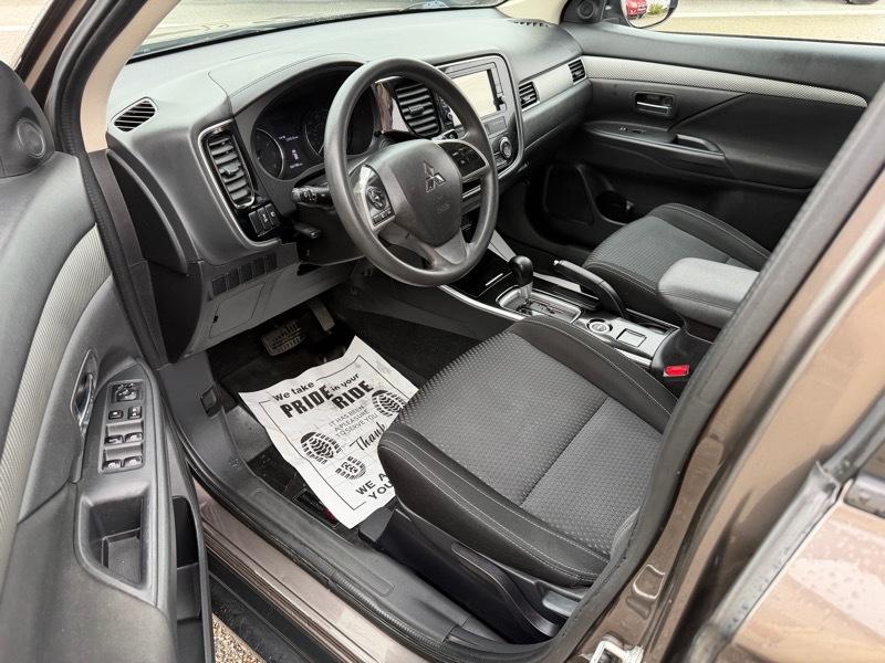 Mitsubishi Outlander ES AWC 2018