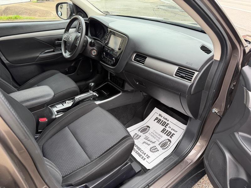Mitsubishi Outlander ES AWC 2018