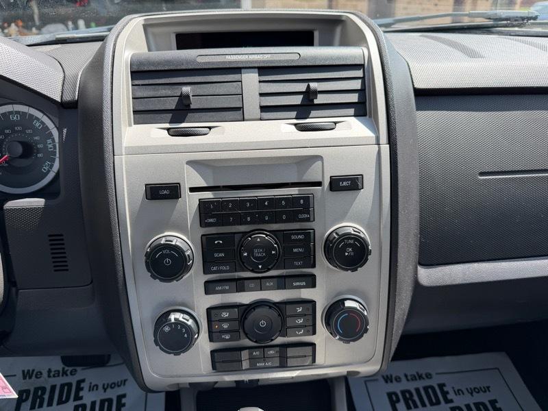 Ford Escape XLT 4WD 2010
