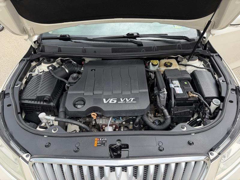 Buick LaCrosse Premium Package 1, w/Leather AWD 2012