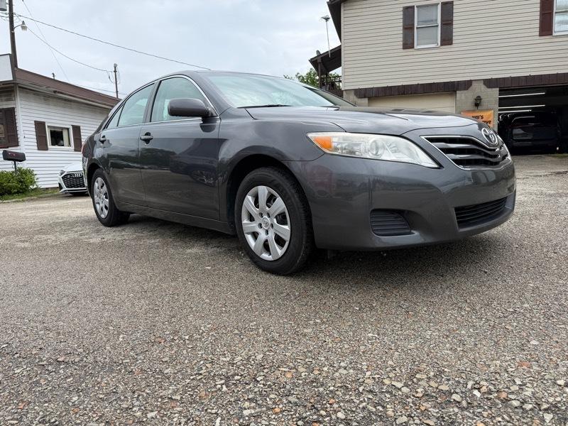 Toyota Camry LE 4D Sedan 2011