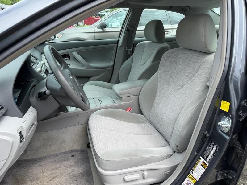Toyota Camry LE 4D Sedan 2011