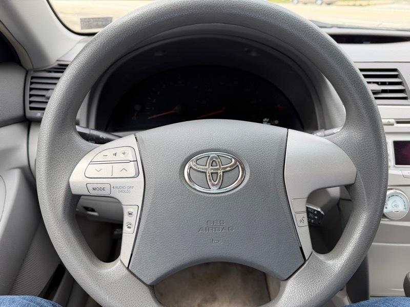 Toyota Camry LE 4D Sedan 2011