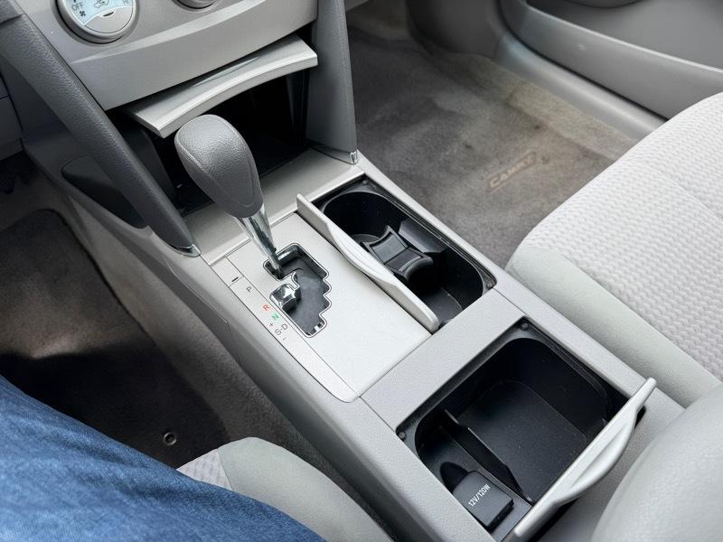 Toyota Camry LE 4D Sedan 2011