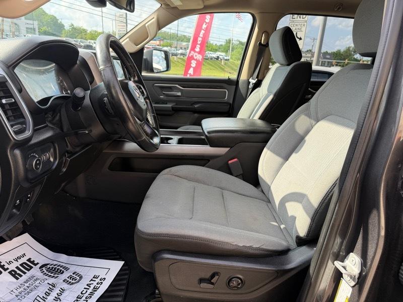 RAM 1500 Big Horn Crew Cab SWB 4WD 2019