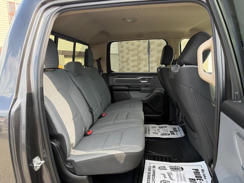 RAM 1500 Big Horn Crew Cab SWB 4WD 2019